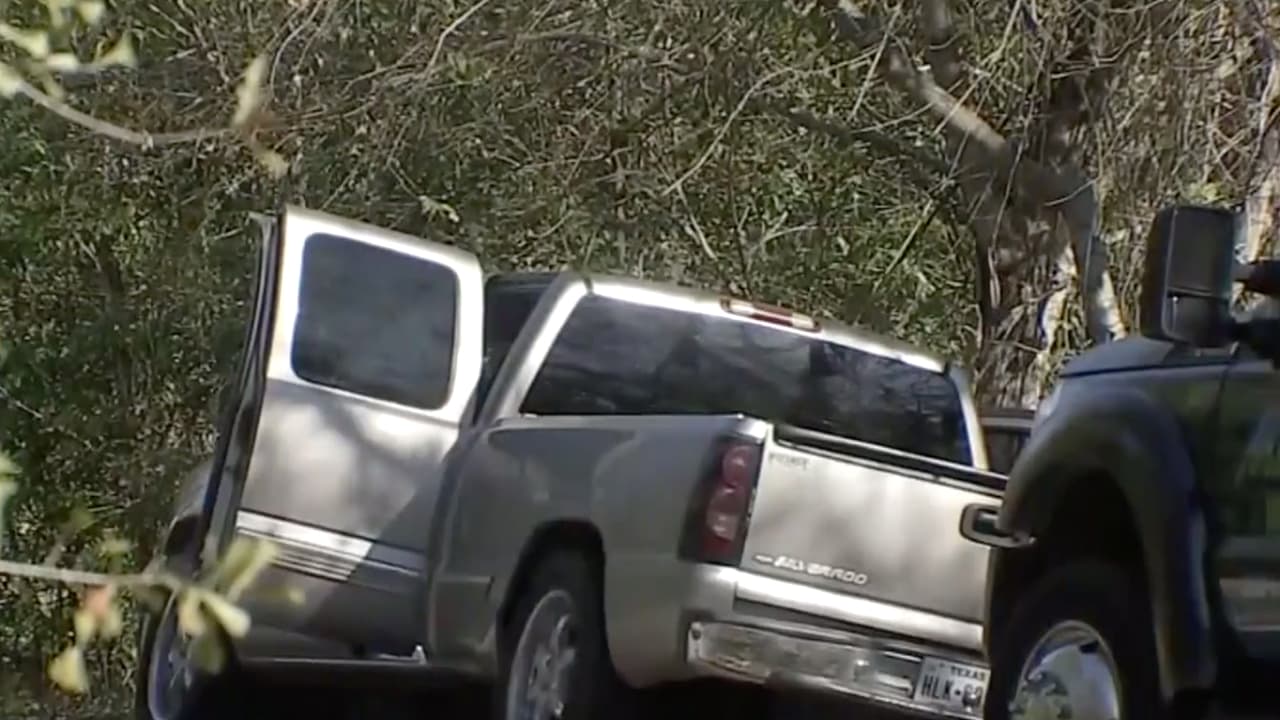 Las autoridades indicaron que despuès de 20 minutos el vehículo fue localizado gracias a la ayuda del conductor de una grúa.