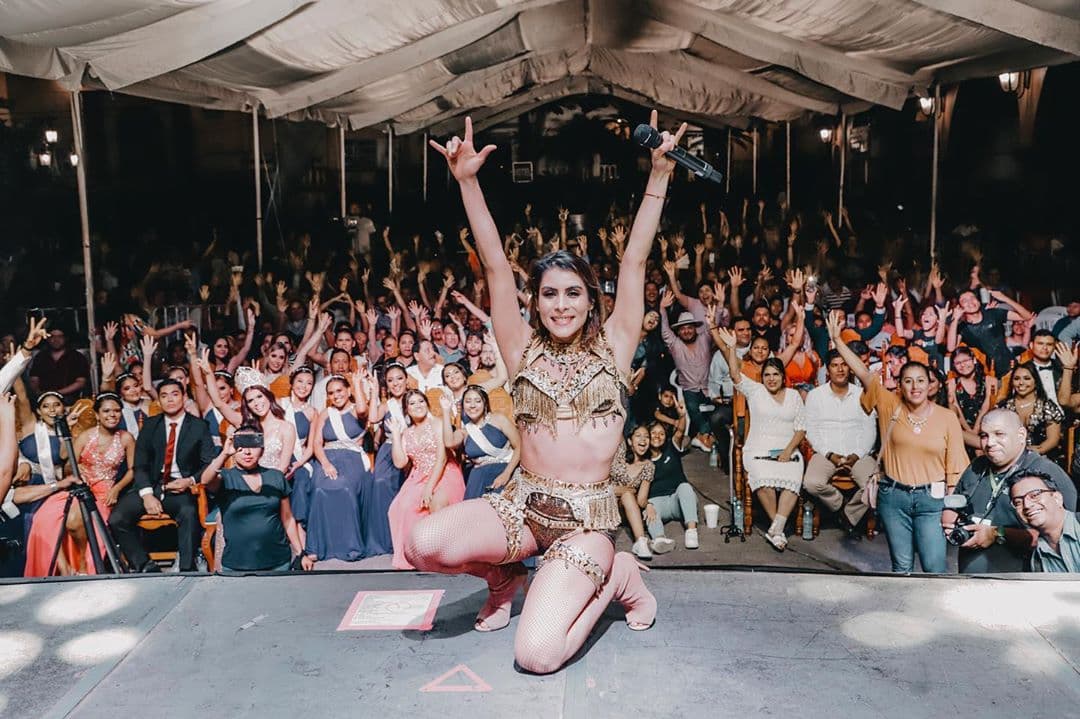 <b>León</b> es recordada por ser una de las finalistas de ‘Pop Stars’, show de talentos emitido por Televisa en 2002.