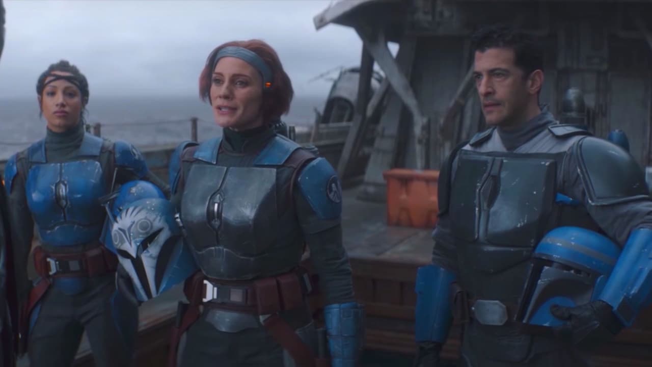 Bo-Katan y su grupo de madalorianos en ‘The Mandalorian’.