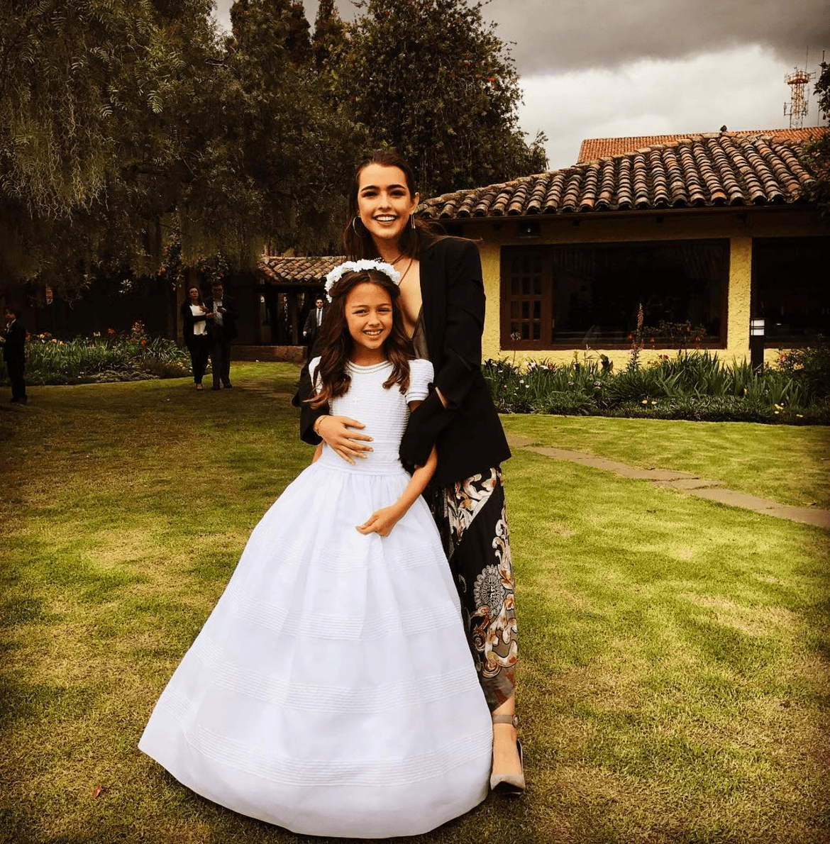 Lucy no se pierde ninguna fecha especial de sus hermanitos pequeños, hijos del matrimonio de Carlos con Claudia Elena Vásquez.