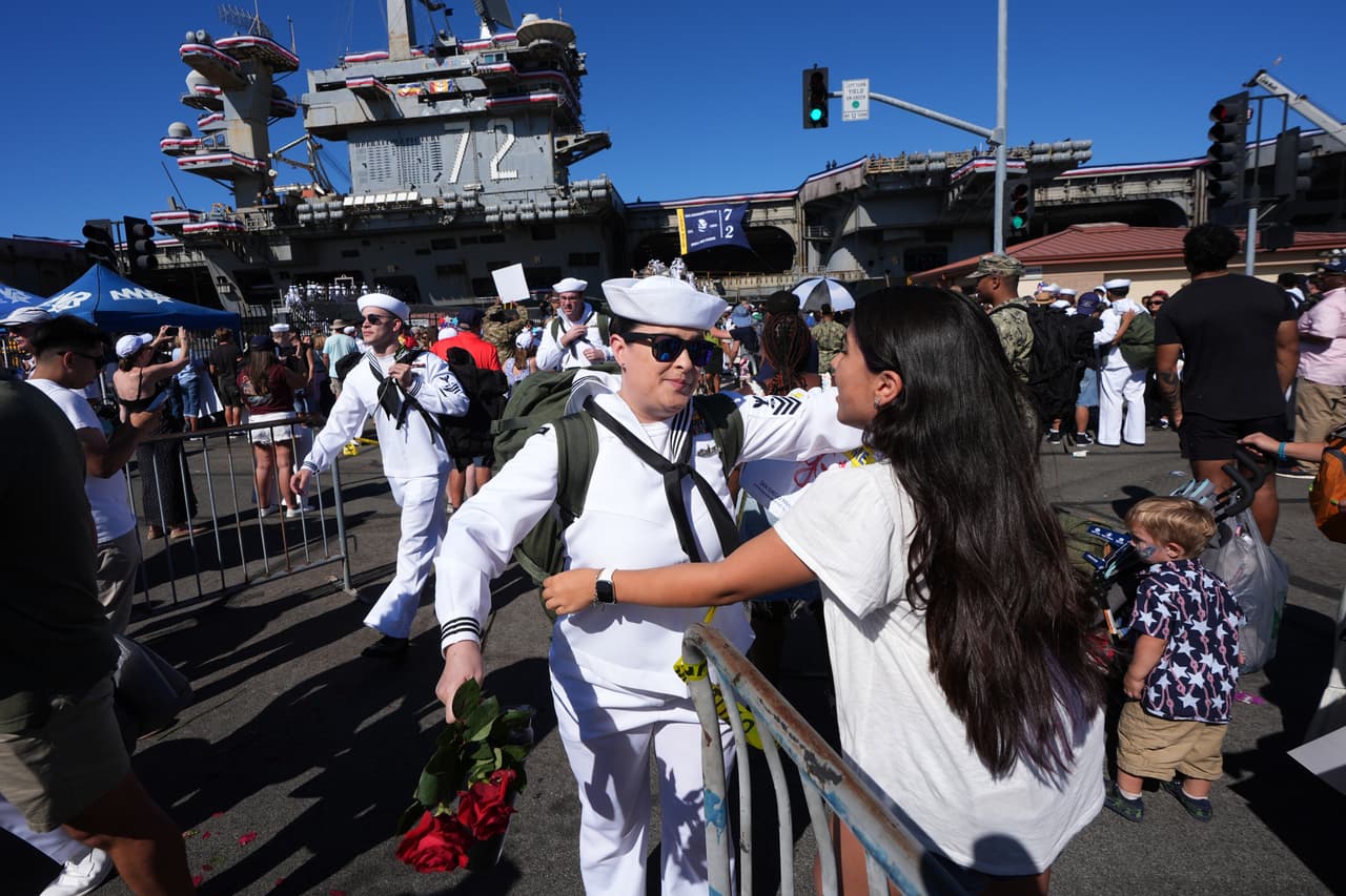 Estrés y problemas de salud mental: así regresa la tripulación del USS Lincoln tras 265 días ininterrumpidos en el mar