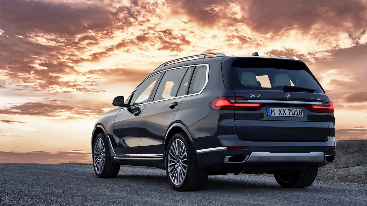 BMW X7 2020.