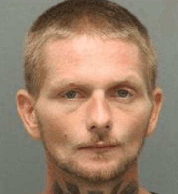 Tres reos son capturados en Cary, uno sigue prófugo