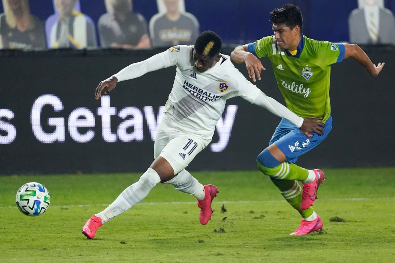 Javier Hernández adelantó al Galaxy al minuto 78 y Raúl Ruidiaz se encargó de empatar el encuentro en el último minuto del partido.