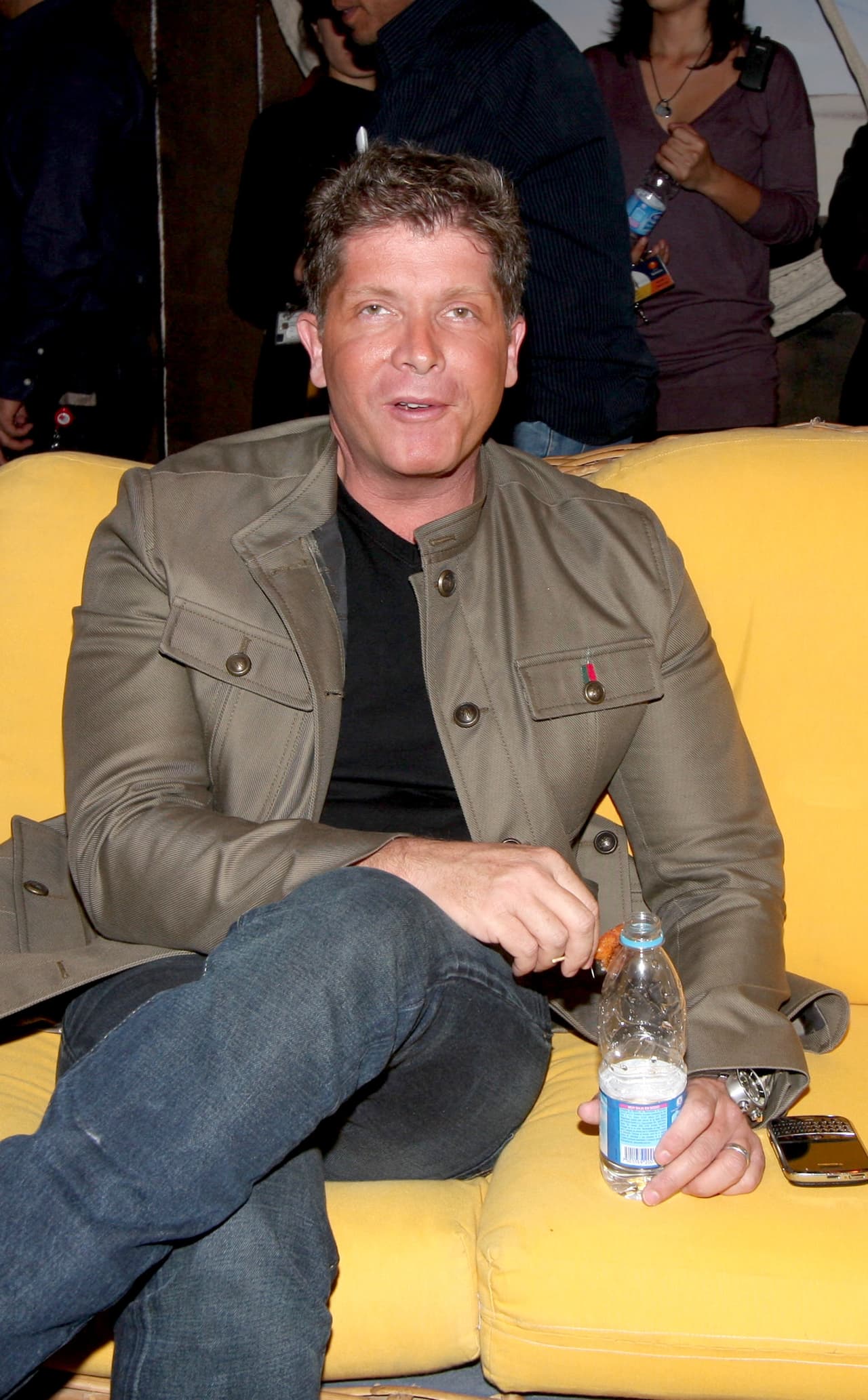 Juan reveló que la serie biográfica se llamará 'El Terco', siendo esta razón por la que se casó con la actriz, pues al parecer él sabía que esa relación no tenía ningún futuro.