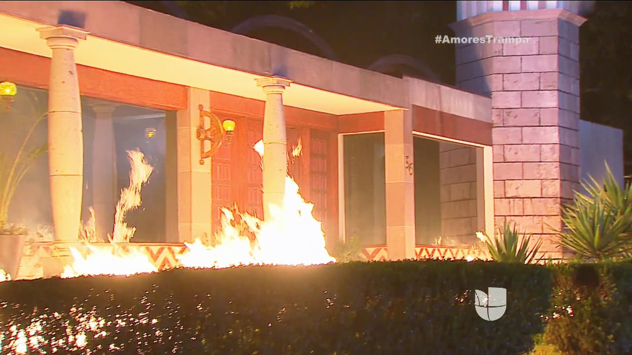 El incendio se está extendiendo.