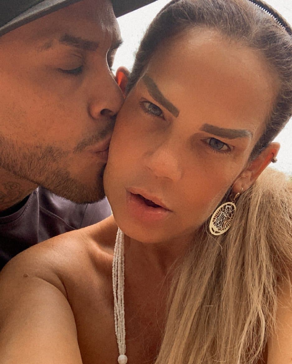 ¿Será que ahora sí tiene una relación de verdad con Reey Montaño o se tratará de otro truco publicitario?