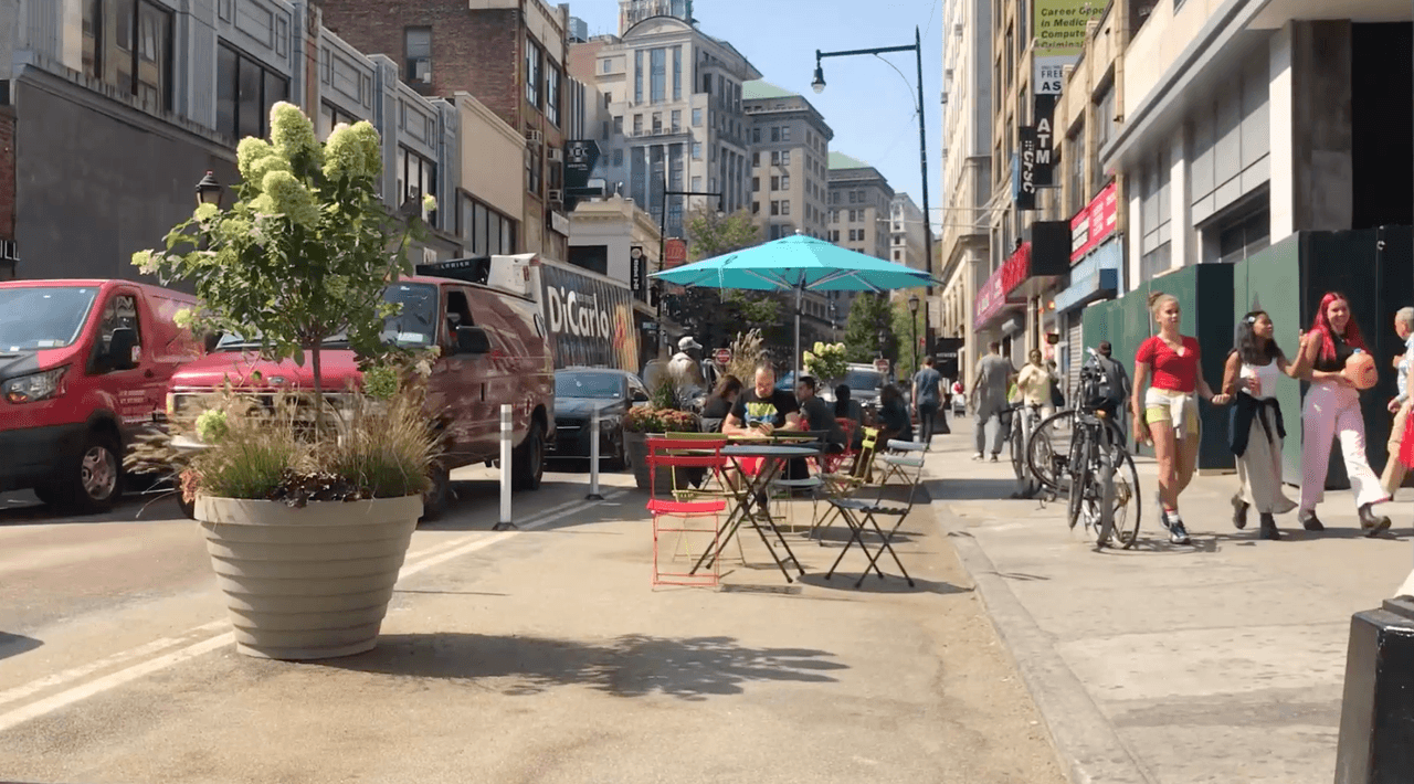 Peatones, ciclistas y conductores podrán coexistir en esta nueva calle en Downtown Brooklyn