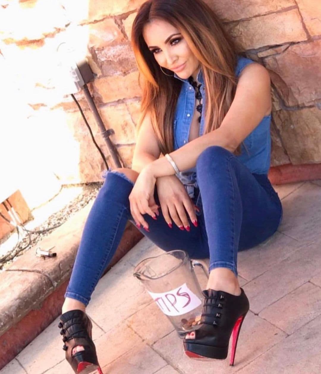 En una de sus publicaciones en enero, compartió con su millón de seguidores en Instagram cómo fueron sus inicios en EEUU y lo que significa para ella esta imagen.