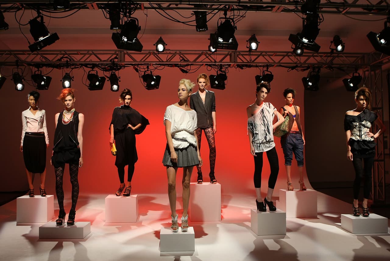 Gwen Stefani L.A.M.B. Presentation