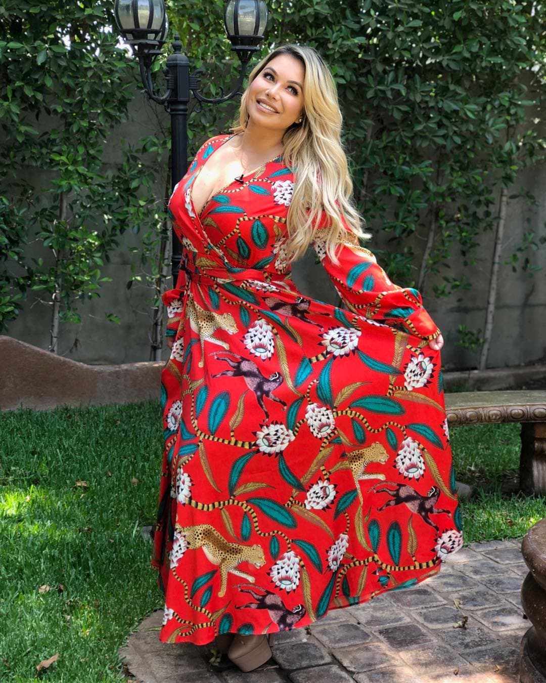 Chiquis Rivera volvió a ser el blanco de las burlas en sus redes sociales por un sensual video que compartió con sus seguidores, luego de una visita al salón de belleza.
