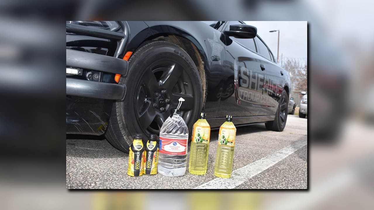 Arrestan a dos mujeres con casi dos galones de droga utilizada por violadores