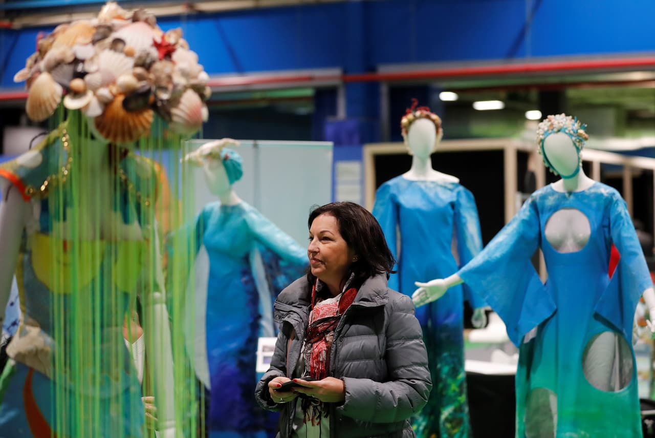 Grupos indígenas han expuesto la problemática que sufren sus pueblos ante las nuevas condiciones provocadas por el cambio climático, como los cambios en el régimen de lluvias, la amenaza que supone la sobrepesca y la pérdida de cultivos por la sequía.
<br>