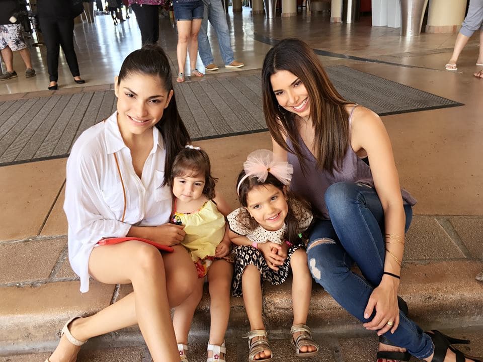 Compartió con su amiga y colega Yizette Cifredo, según muestran algunas fotos que ha compartido en sus redes sociales.