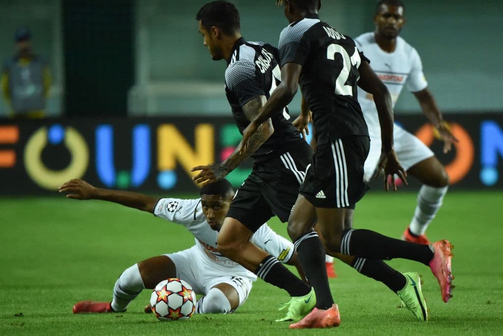 El Sheriff Tiraspol hace historia y se lleva su primer triunfo dentro de la UEFA Champions League ante el Shakhtar Donetsk con marcador de 2-0. El primer tanto lo anotó Adama Traoré, con asistencia de Cristiano, al minuto 16’, y el segundo gol cayó al 62’ por parte de Momo Yansane, en esta fase de grupos.