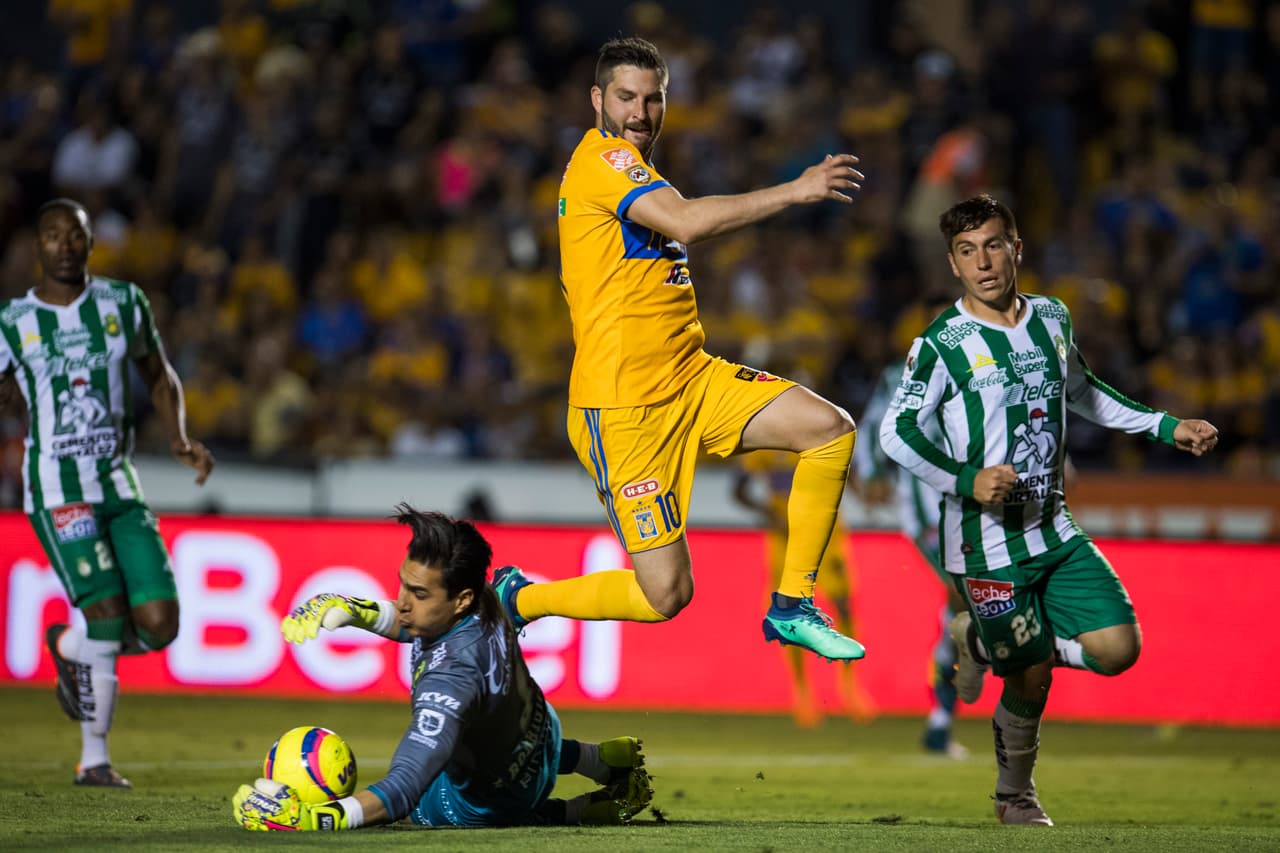 En esta ocasión Gignac no se hizo presente en el marcador, pero la multitud de armas ofensivas de los felinos quedaron de manifiesto.