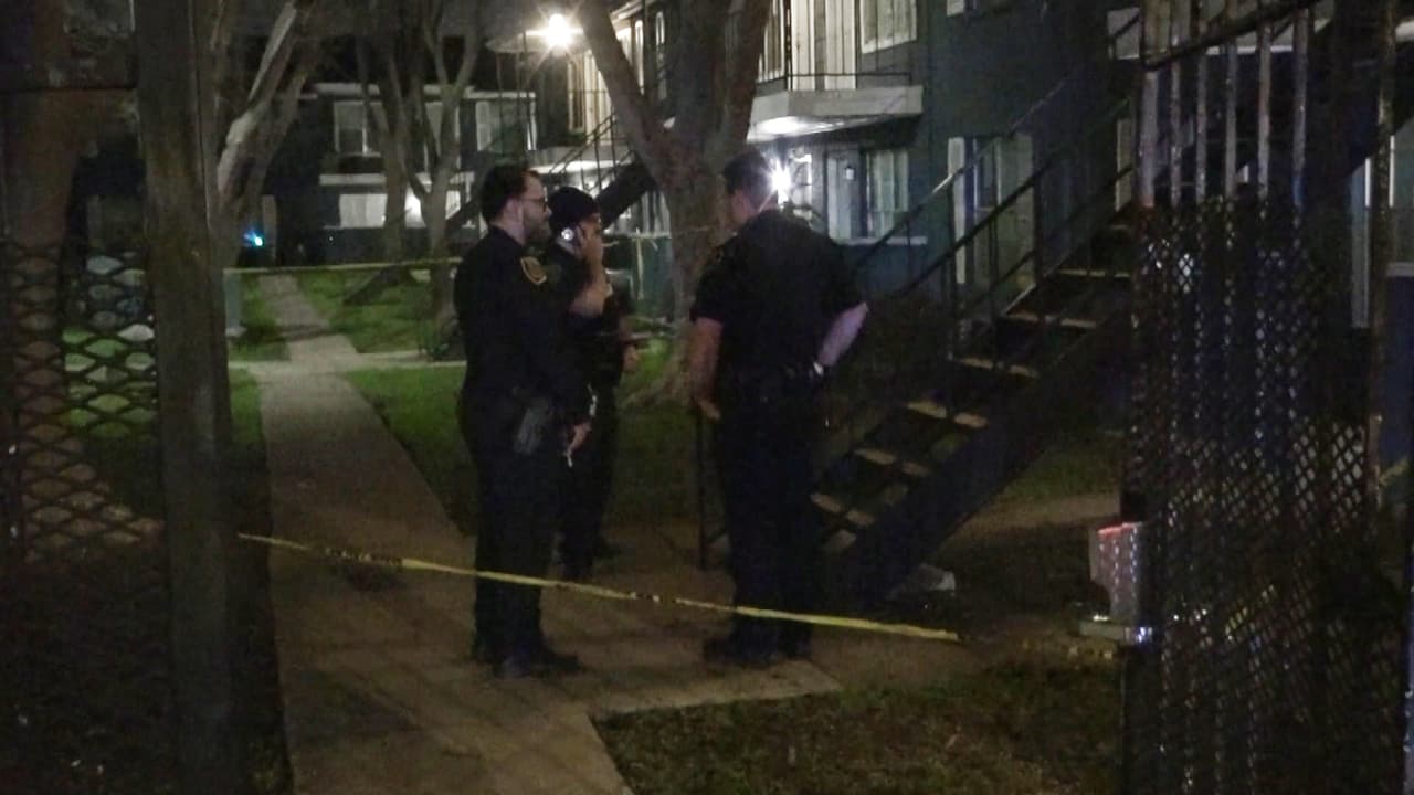Balean varias veces a una mujer tras discusión con un familiar en Houston, según dice la policía