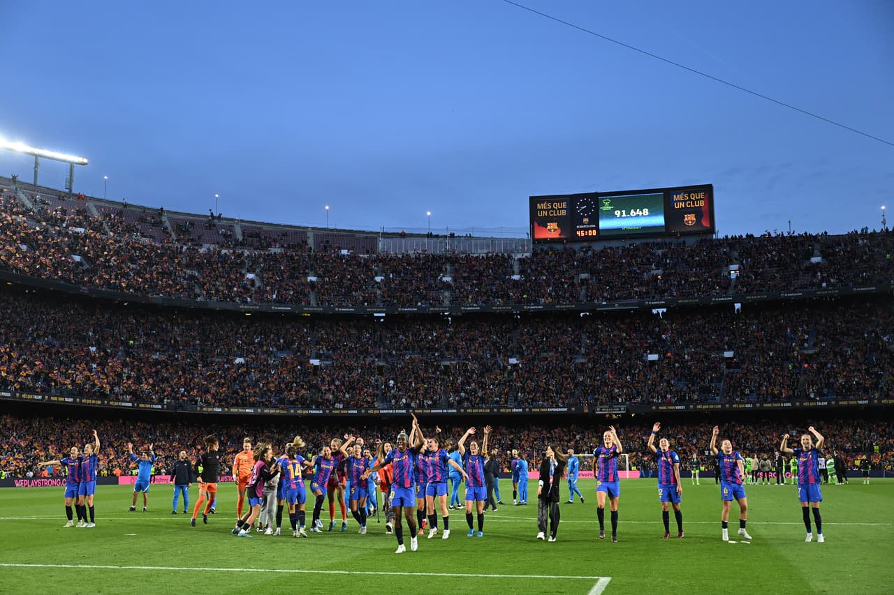 El Barcelona ingresó 91 mil 648 aficionados al Camp Nou ante el Wolfsburgo para convertirse en el partido femenil con más asistentes de la historia.