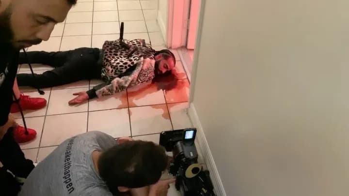 También incursionó en la pantalla grande, cuando fue protagonista en 2008 de la película "Muerte en el paraíso", interpretando a "Kalil".