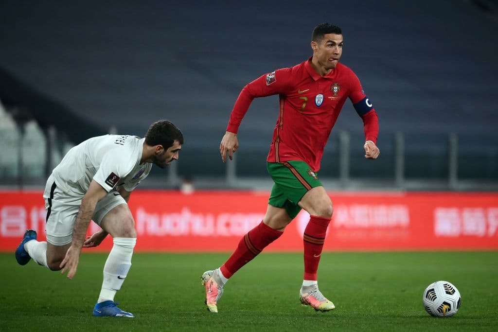 Portugal se impone por la mínima a Azerbaiyan en las eliminatorias rumbo al Mundial de Catar 2022. Sin embargo, la anotación fue un autogol que corrió a cargo de Maksim Medvedev al minuto 37. Un inicio un poco gris para los lusos rumbo a la justa de futbol más importante del mundo.