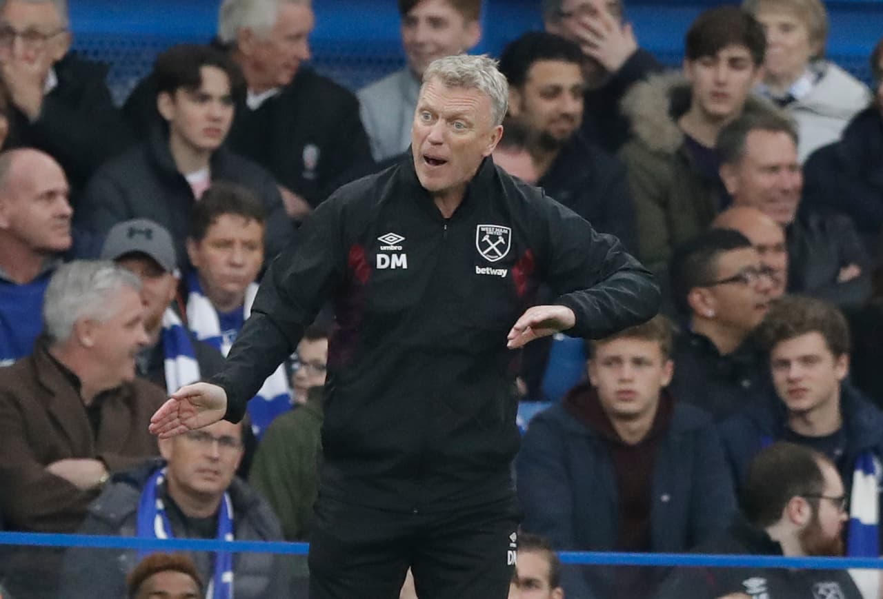 Justo en el complemento, David Moyes, optó por el ingreso del azteca como su segundo cambio.