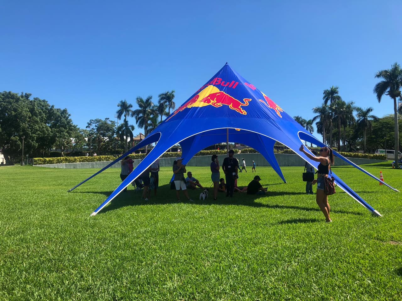 El Bayfront Park, en el Downtown Miami, fue el lugar elegido por la orgnización para desplegar su fiesta.