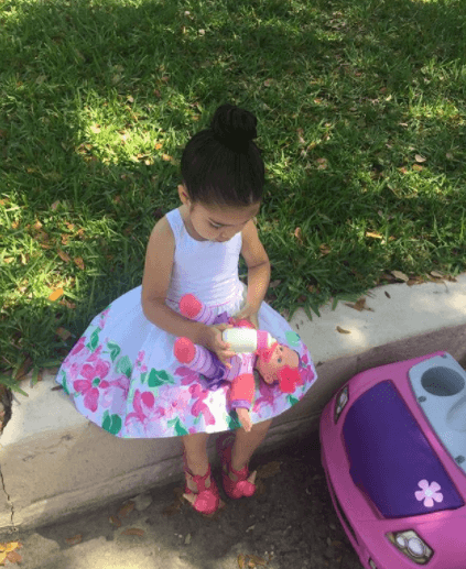 La pequeña, que en unas semanas más cumplirá tres años, será sin duda una gran hermana mayor.