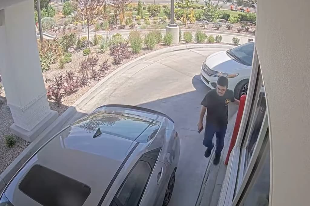 Un nuevo video muestra al atacante disparando contra empleados del autoservicio del In-N-Out Burger en Idaho