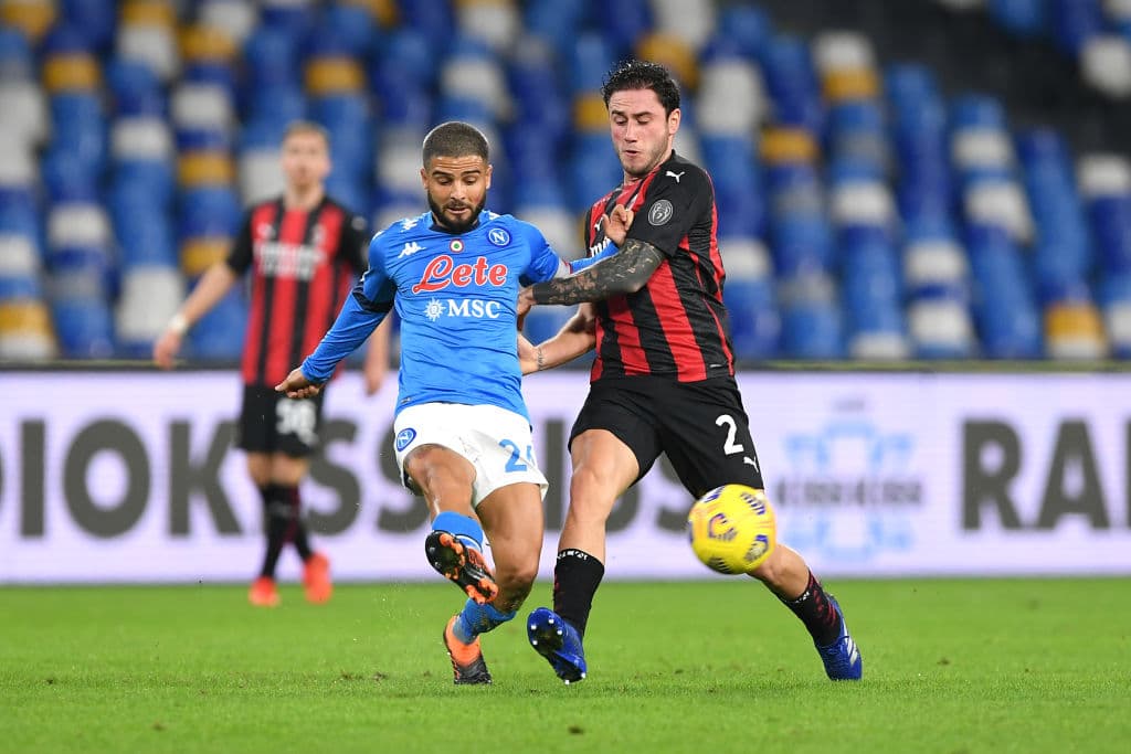 Zlatan Ibrahimovic, con doblete, y Jens Petter Hauge con gol de último minuto, le dan cómoda victoria al Milan ante el Napoli de Gatusso. El gol por parte de los napolitanos fue de Bakayoko; el mexicano Hirving Lozano jugó 53 minutos.