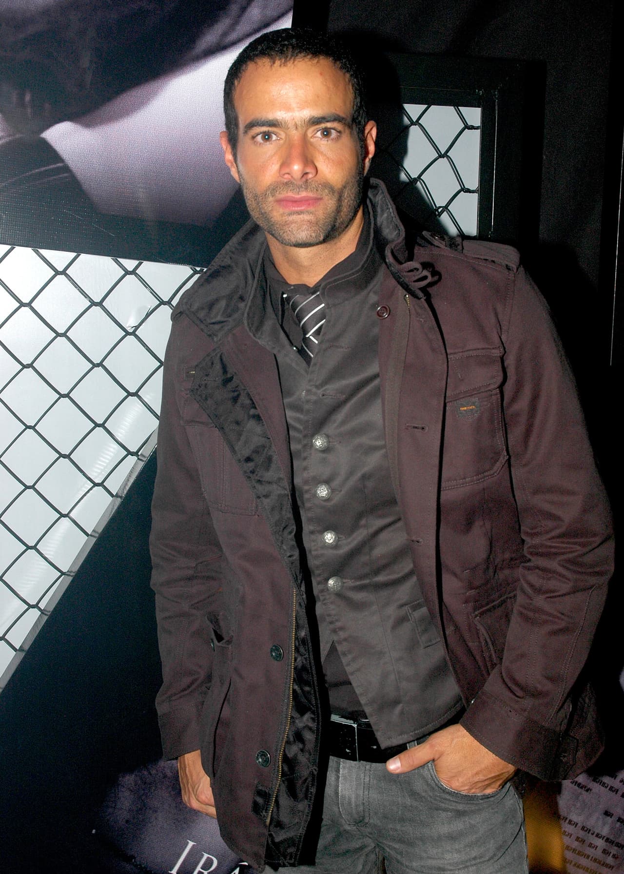 Uno de sus pasatiempos es viajar, su lugar favorito es Islandia.
<br>