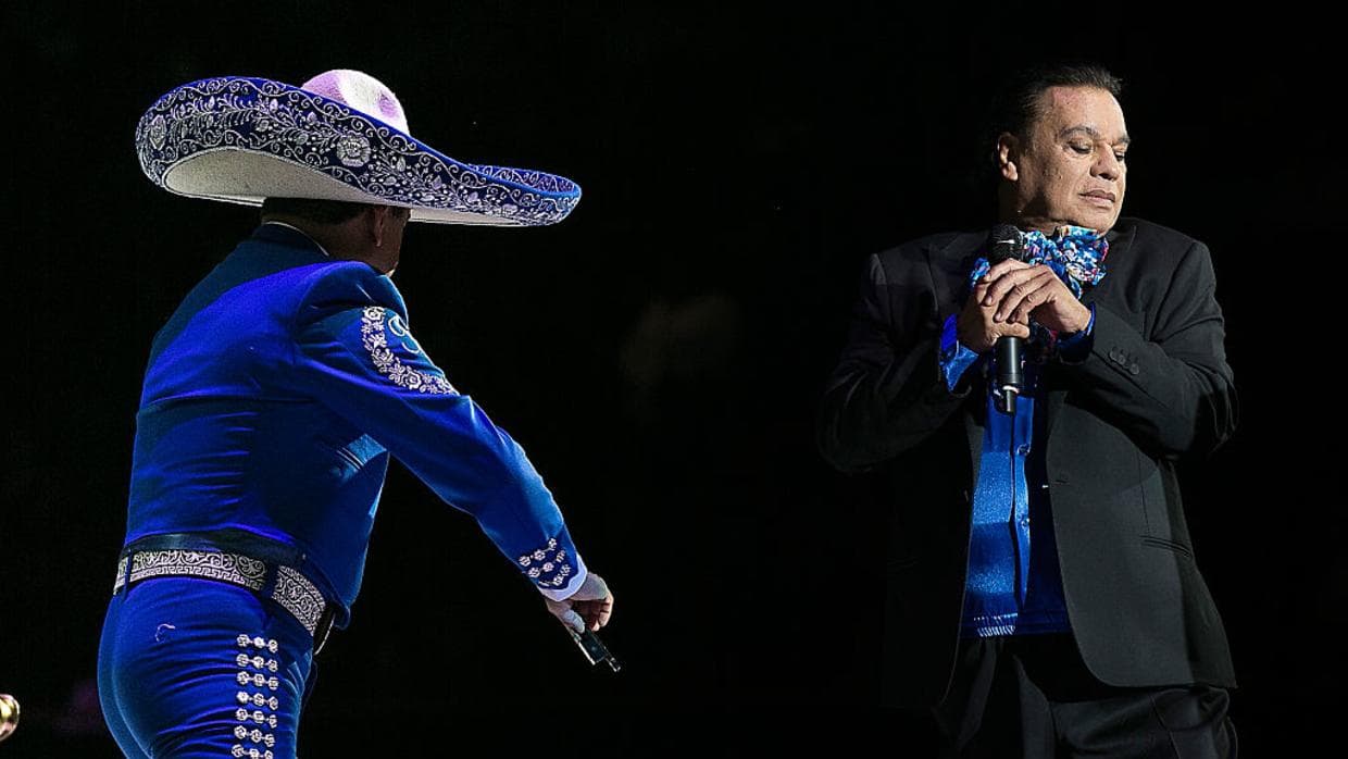 La lista de inmortales no estaría completa sin la presencia de Juan Gabriel, el ídolo de Juárez, fue gran impulsor de la música ranchera y sus discos y canciones con mariachi ya son parte del catálogo histórico del regional mexicano.