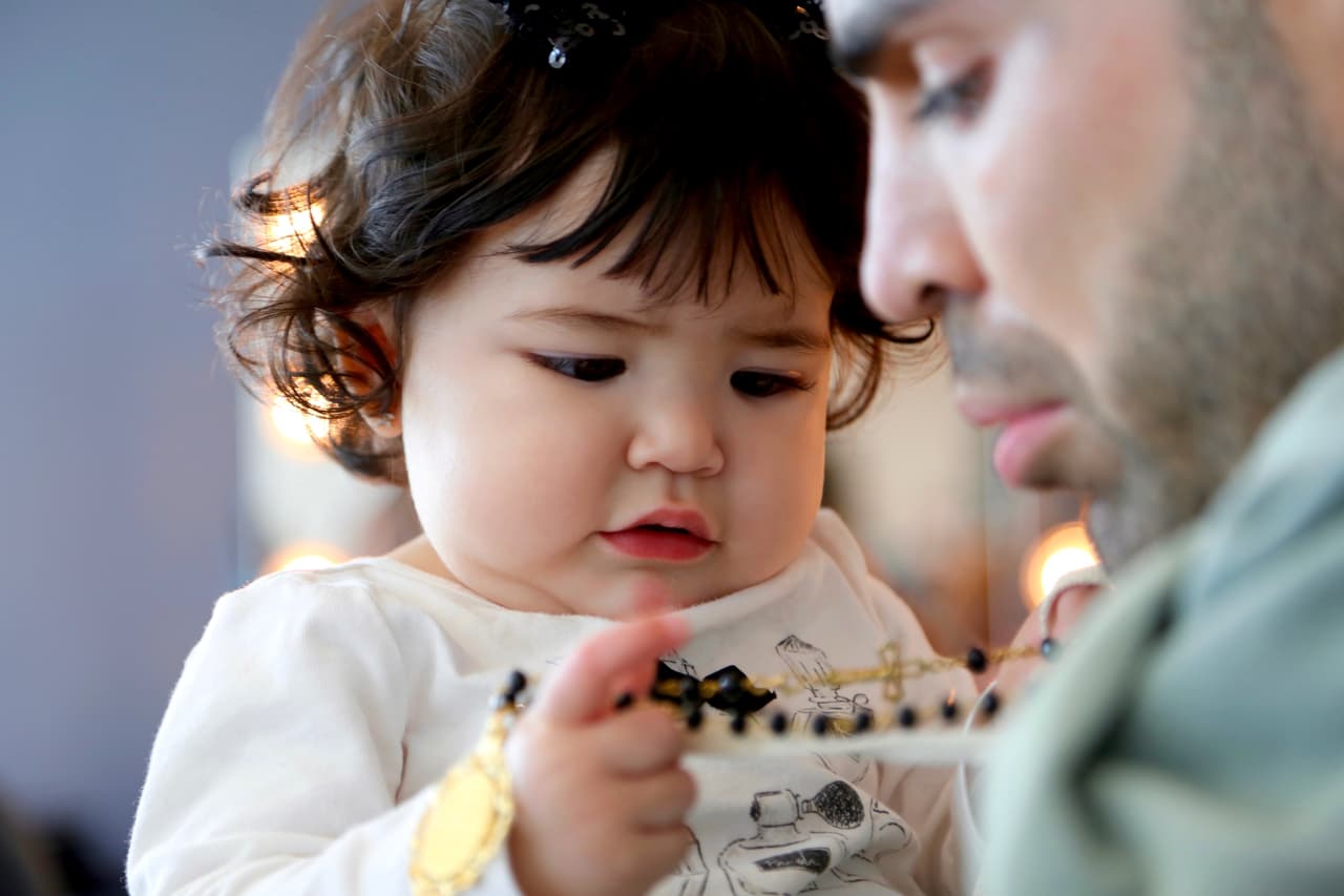 ¿Qué tenemos por aquí? Giulietta encontró algo con que entretenerse.