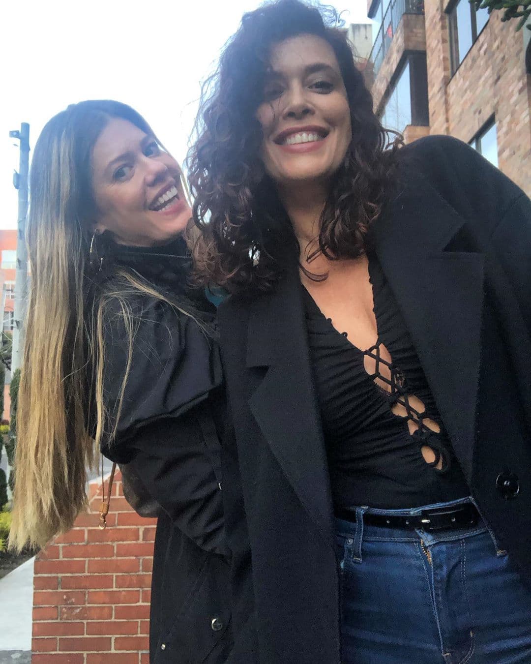 Lorna es hermana de la también actriz colombiana Angie Cepeda; ambas son hijas de los abogados Yadhira Jiménez y José Cepeda.