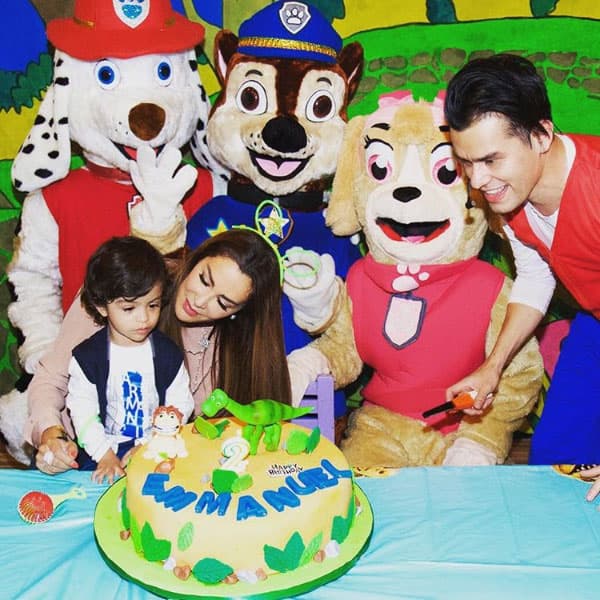 Para celebrarlo, el 'Bombón asesino' hizo una pequeña pausa en sus compromisos para organizarle una fiesta a su pequeñín, quien cumplió 2 años.