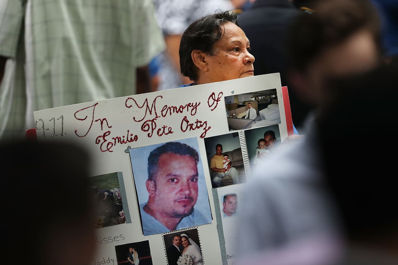 Emilio "Pete" Ortiz recién se había convertido en padre de gemelas, cuando perdió la vida en los ataques.