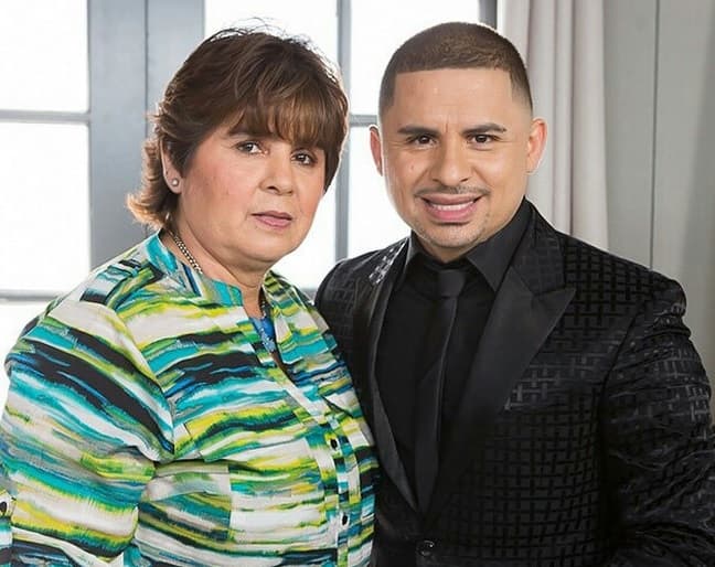 Doña Manuela ha estado siempre para sus hijos y ha demostrado una gran fortaleza, pues uno de sus hijos, Freddy está en prisión.