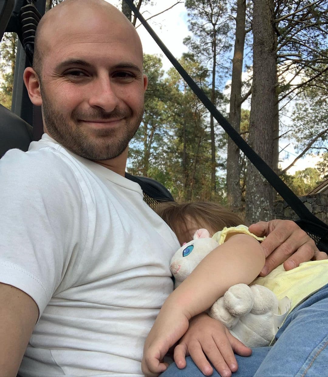 Tal fue el caso de la postal que compartió en marzo de 2021, meses antes de hacer pública la polémica con su ex.