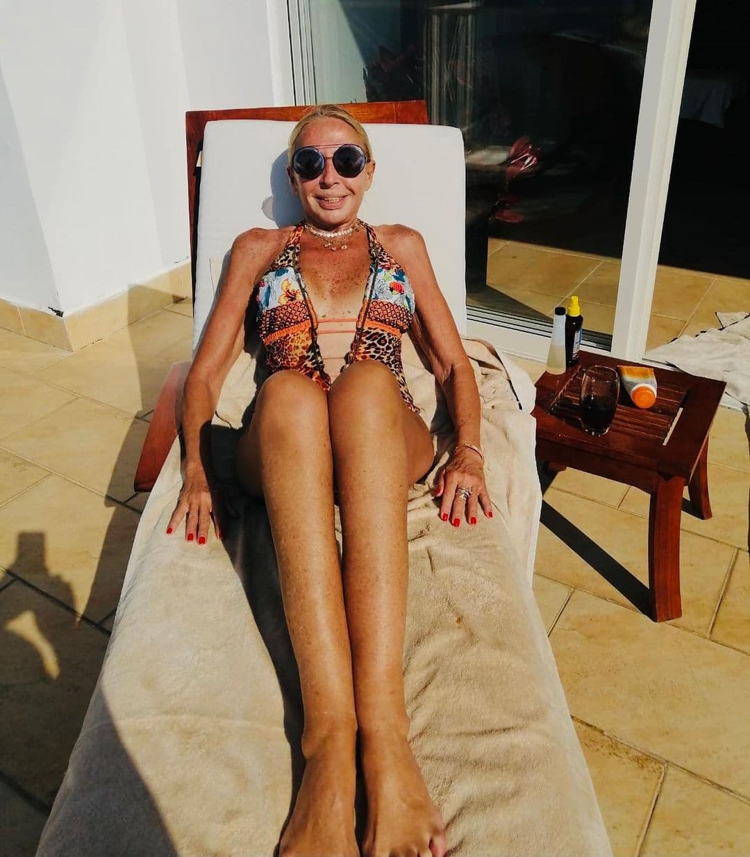 En 2002, fue detenida tras la denuncia de un juez, por los delitos de asociación ilícita para delinquir y peculado, por su participación en una red de corrupción.