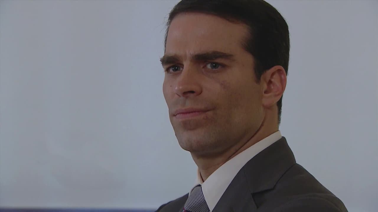 Por eso siempre vive a la sombra de su padre.