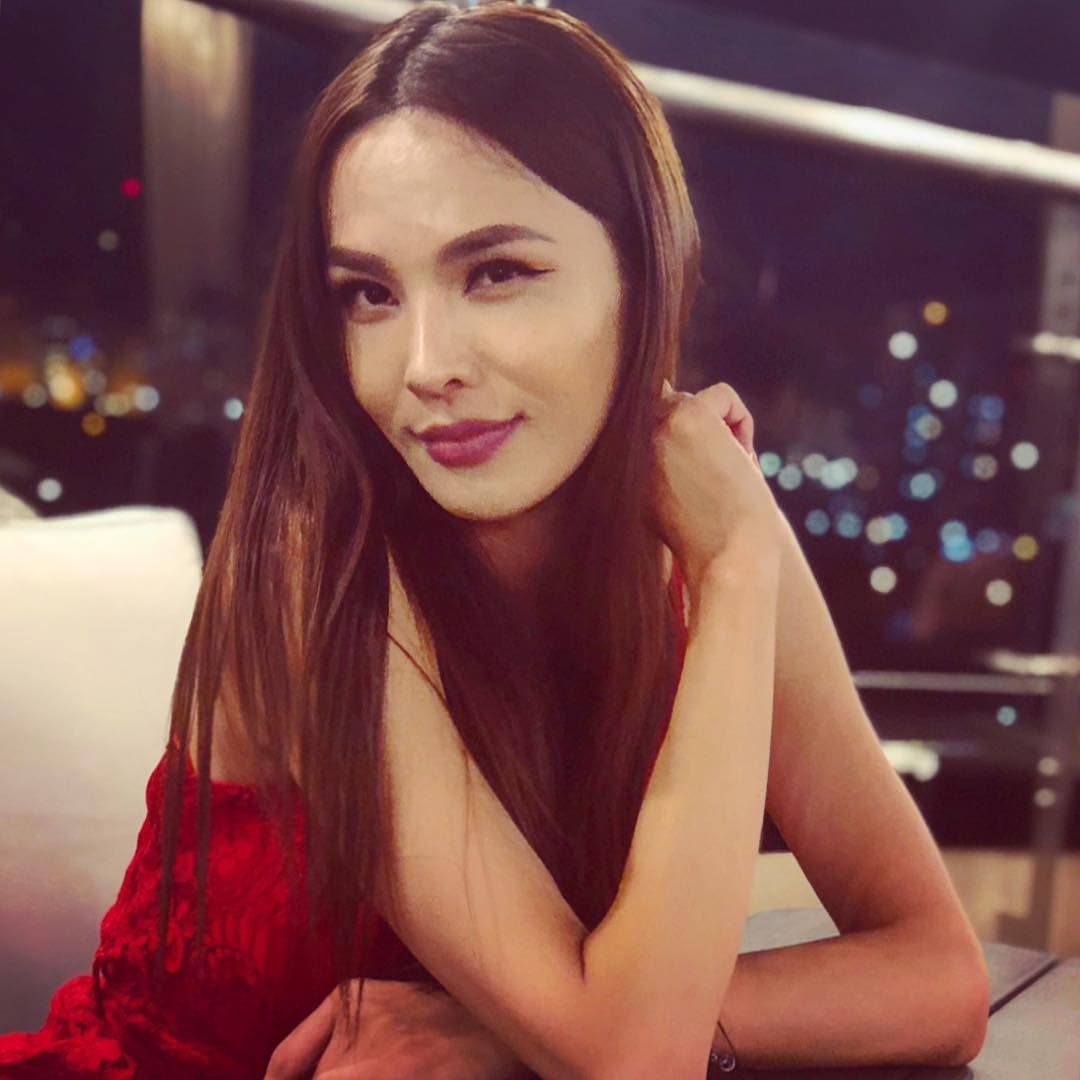 Desde cuando era pequeña se apasionaba por el maquillaje y la belleza, algo que ahora ha convertido en su profesión.