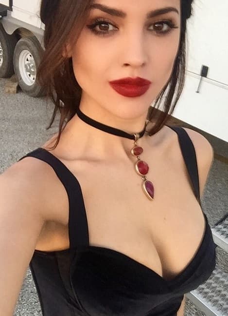 Remató con un poquito de botox en la boquita y un par de sensuales 'amiguitas' delanteras.