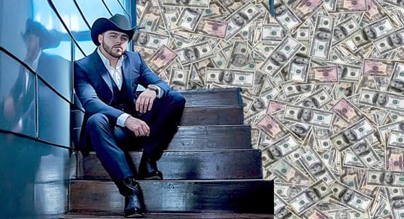 Detienen a un joven con 150,000 dólares que asegura pertenecen a Gerardo Ortiz