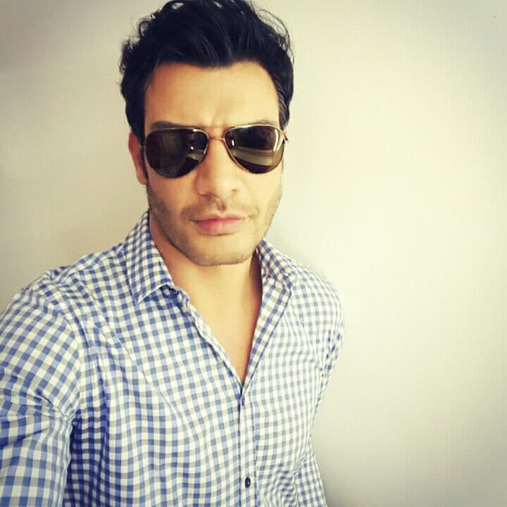 Fue su protagónico en 'Amor en custodia' el que le dio la proyección para convertirlo en un galán de la pantalla chica. Y es que su personaje, Nicolás Pacheco, un guardaespaldas que se enamora de su protegida, llamó la atención.