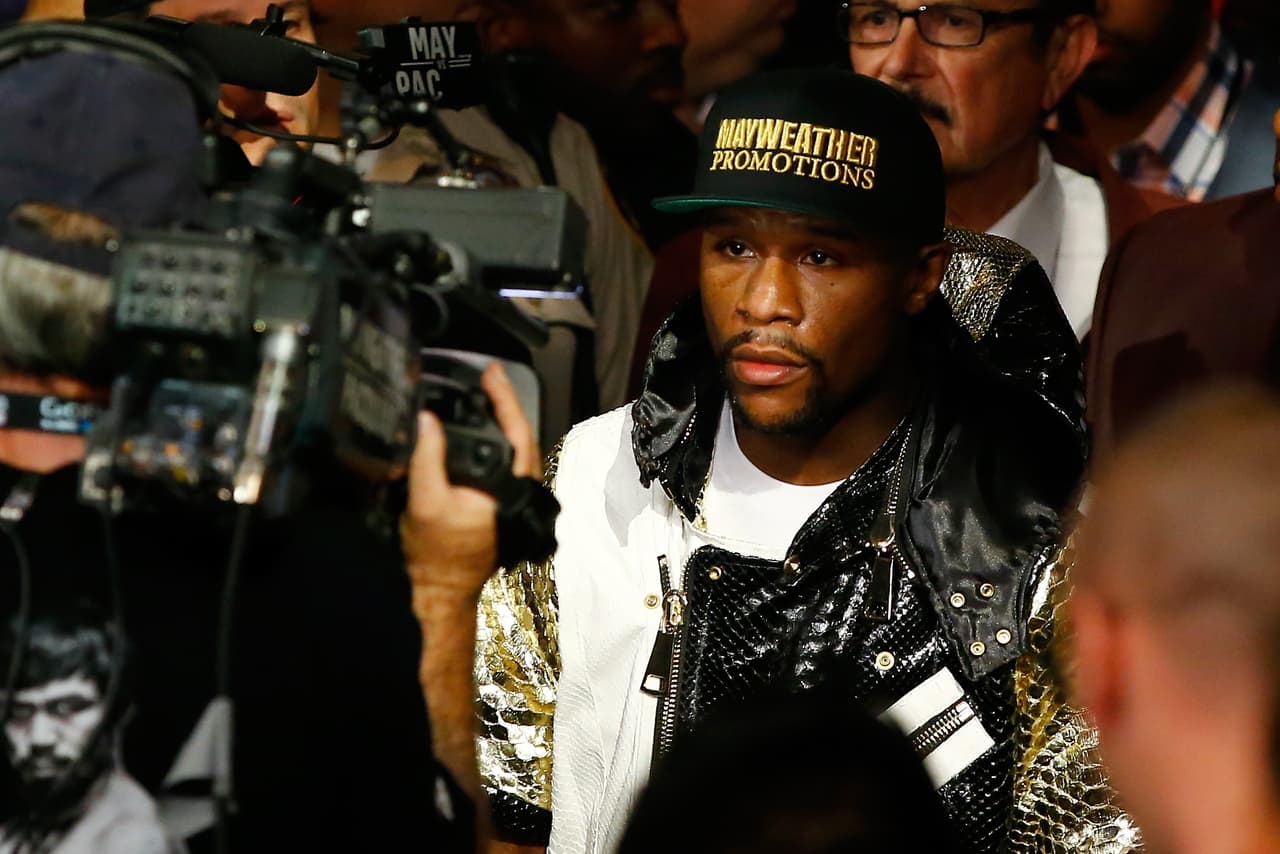 Floyd Mayweather Jr. sin prisa por anunciar pelea