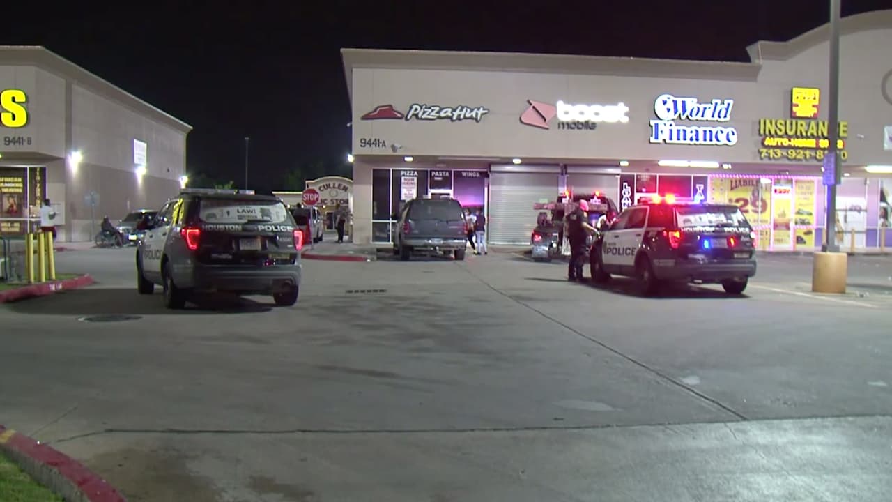 Las autoridades fueron llamadas al negocio ubicado en Cullen Road el viernes 24 de abri alrededor de las 11:00 pm.