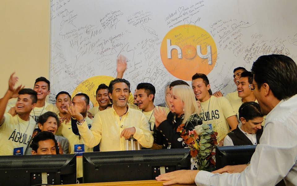 ¡Recibimos una gran sorpresa en el estudio! (18 de agosto)