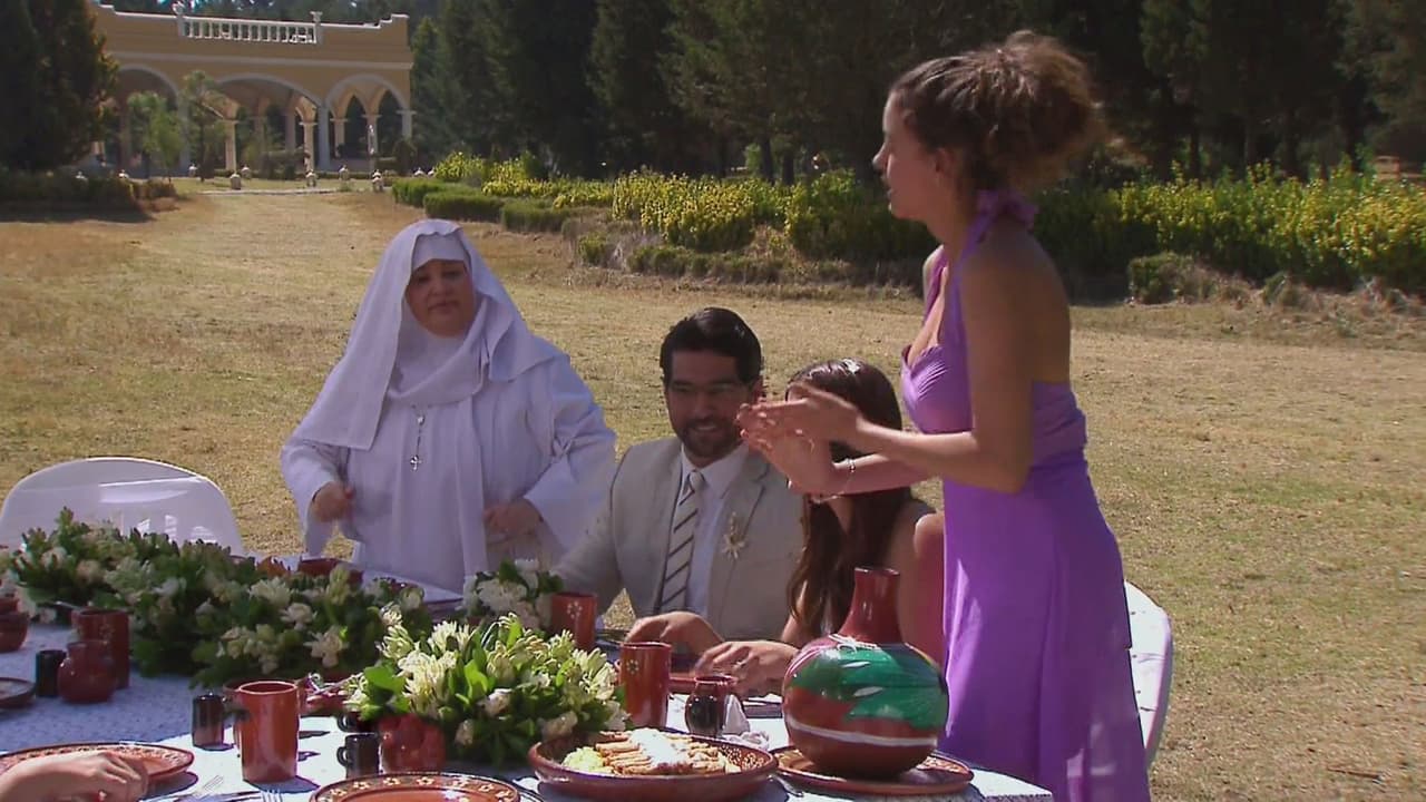 Hubo pocos invitados como Sor Sonrisa y las mejores amigas de Lucero.