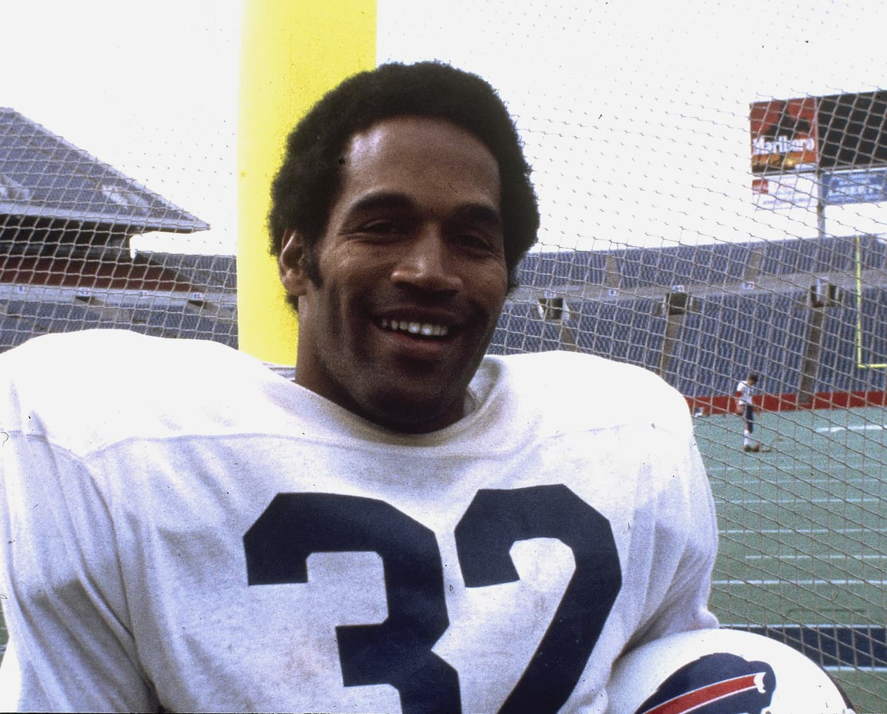 OJ Simpson | El controversial personaje de la NFL participó en seis películas después de brillar con los Buffalo Bills y con los San Francisco 49ers. Su carrera se ha visto opacada tras haber estado en prisión.