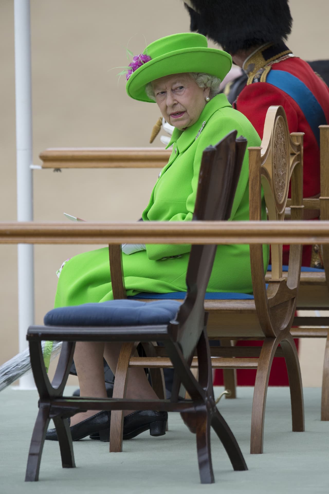 La Reina y Felipe, durante la ceremonia.
