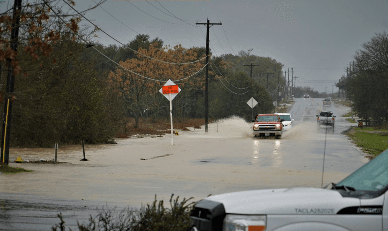 Emiten advertencia por inundaciones para el condado Bexar